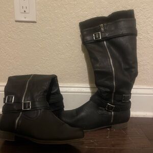 Black Leather Buckle Boots